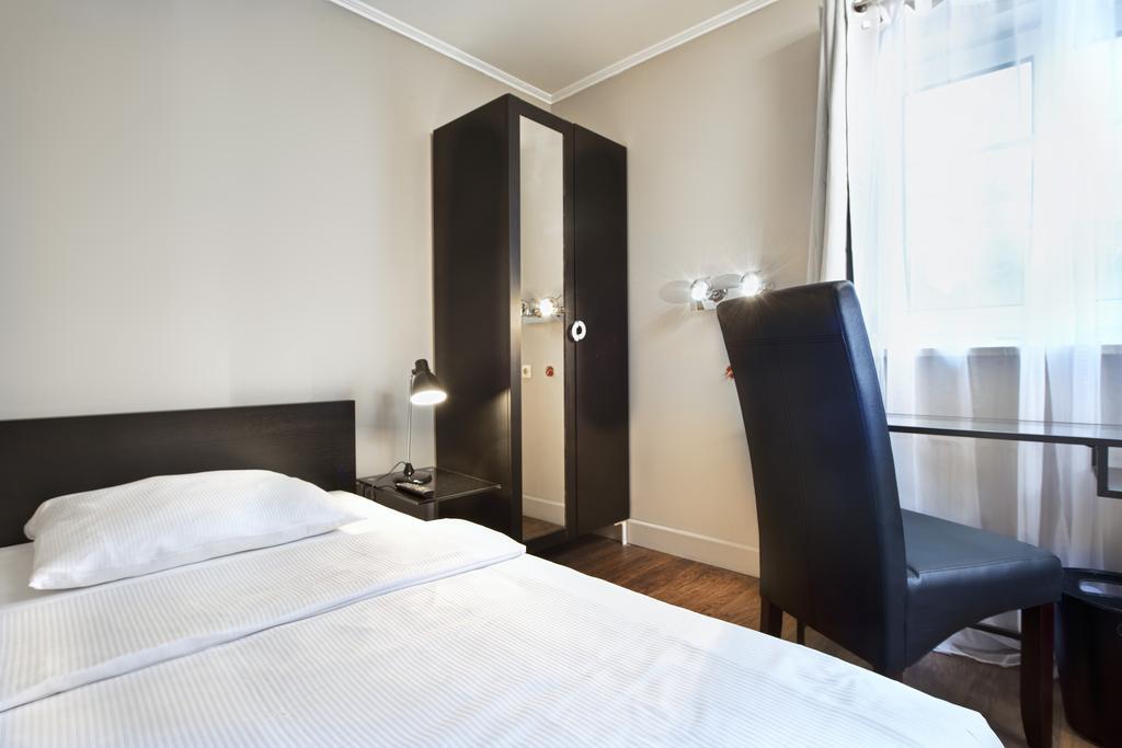 Hotel Munich North Neufahrn bei Freising Ruang foto